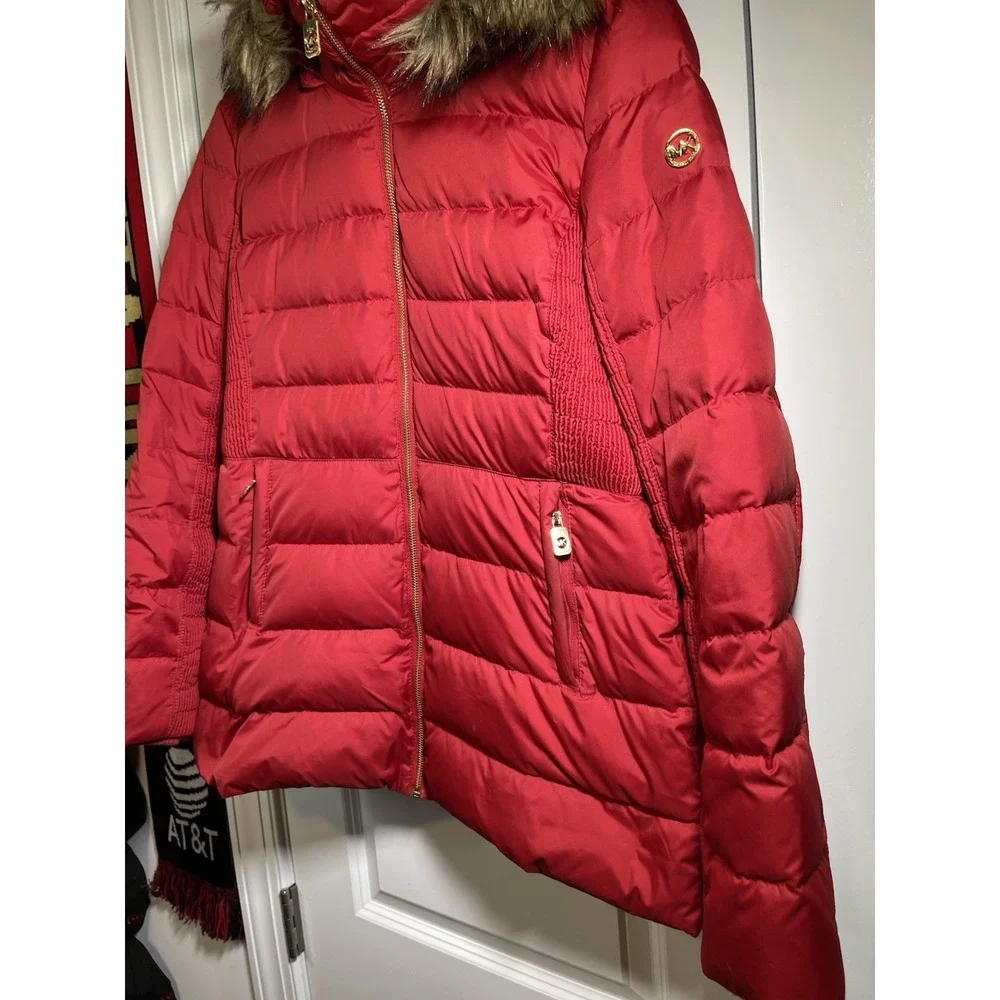 Michael Kors Red Women's‎ Coat Size Medium Faux Fur Hood Puffer Jacket EUC